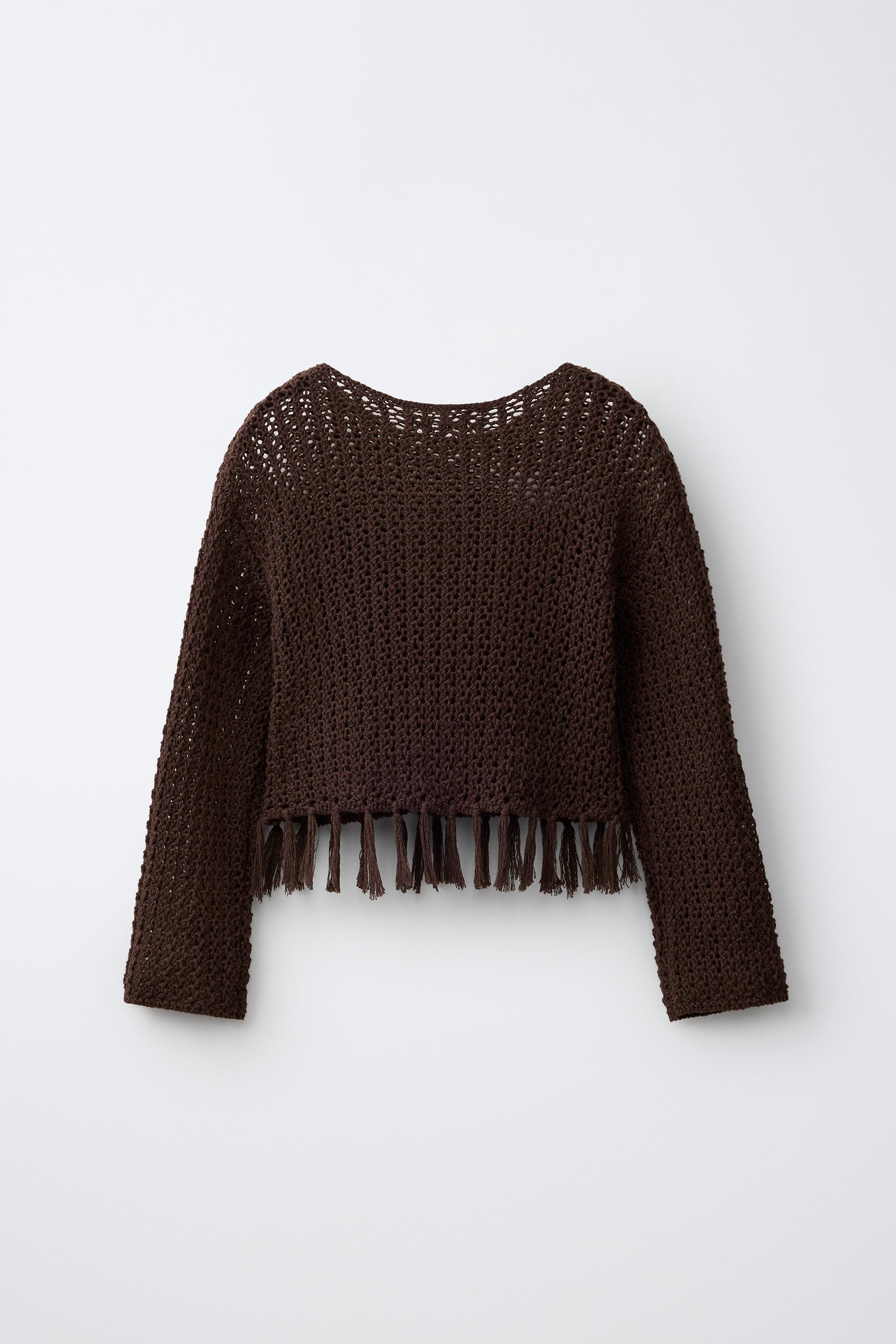 PULL EN MAILLE À FRANGES